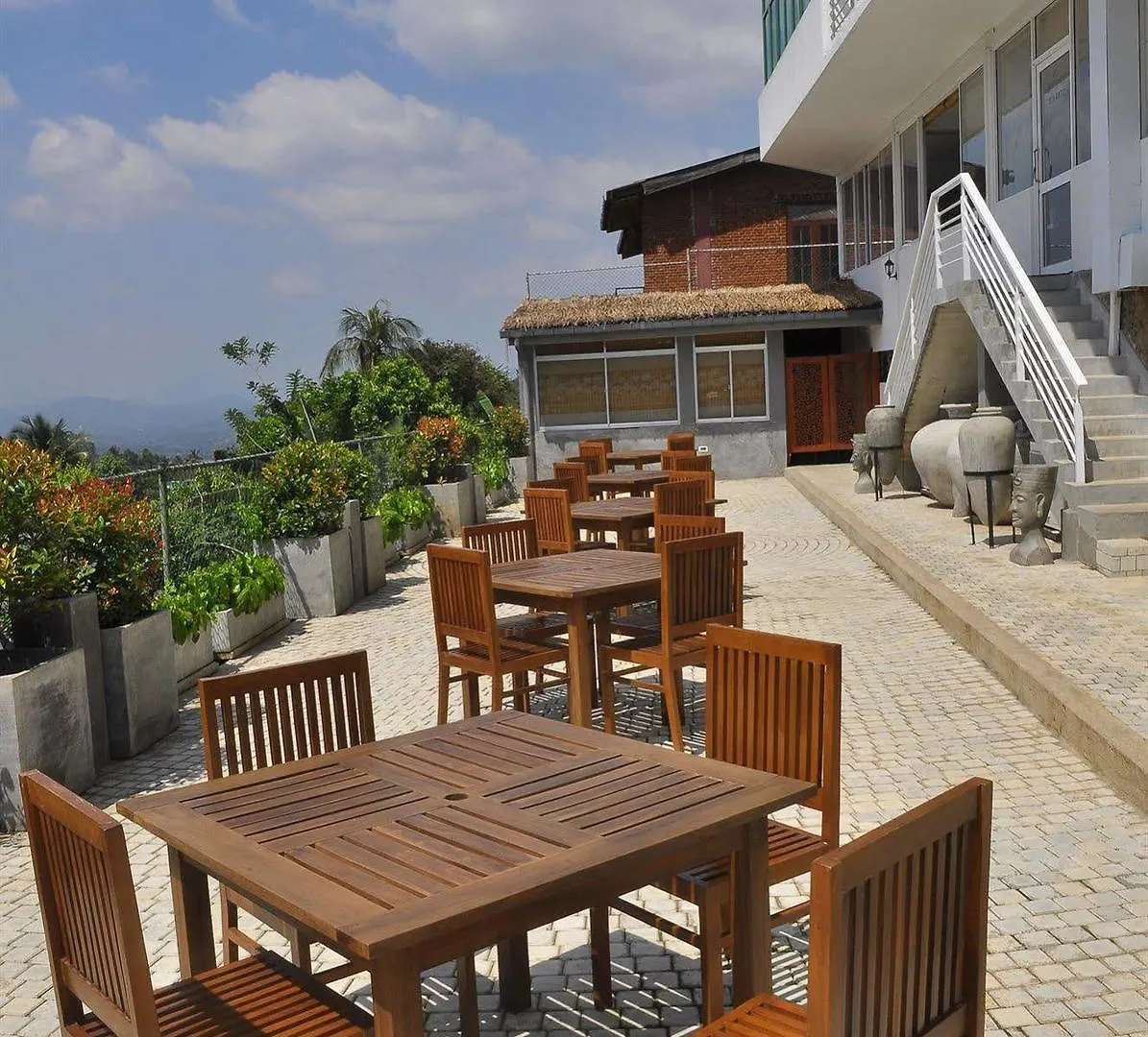 Amaara Sky Hotel Kandy 4*,  Sri Lanka